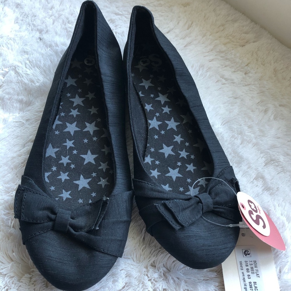 Black bow flats
